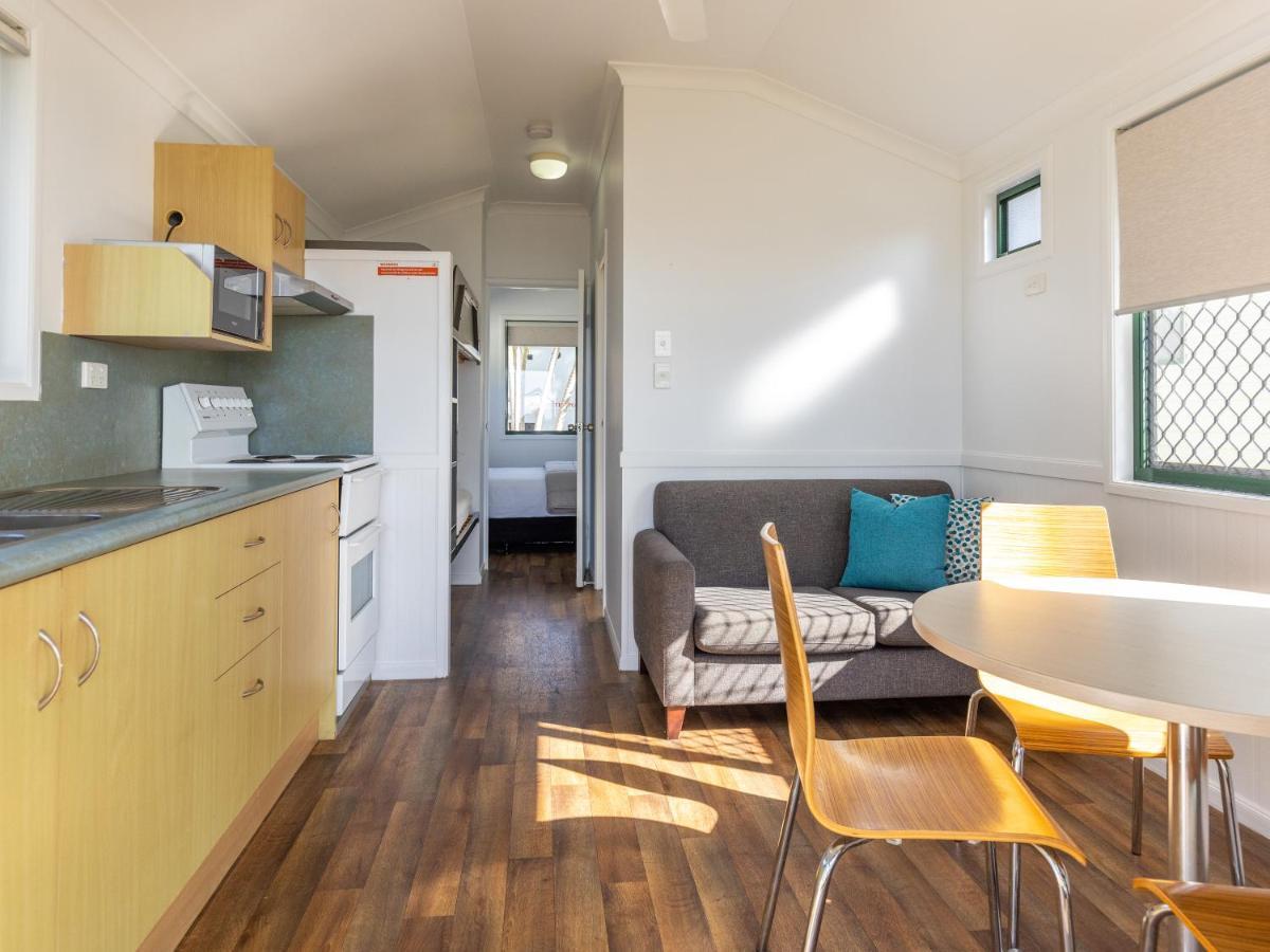 Nrma Bowen Beachfront Holiday Park Extérieur photo