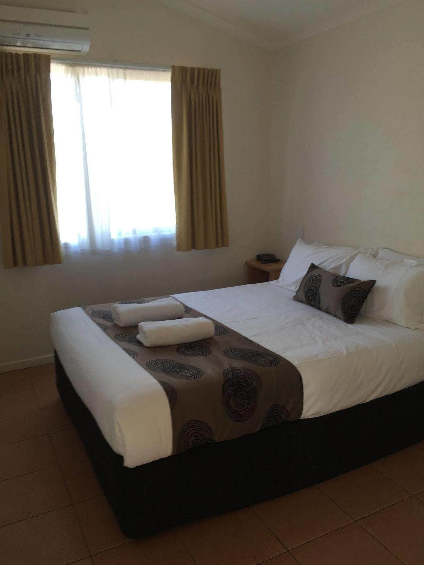 Nrma Bowen Beachfront Holiday Park Extérieur photo