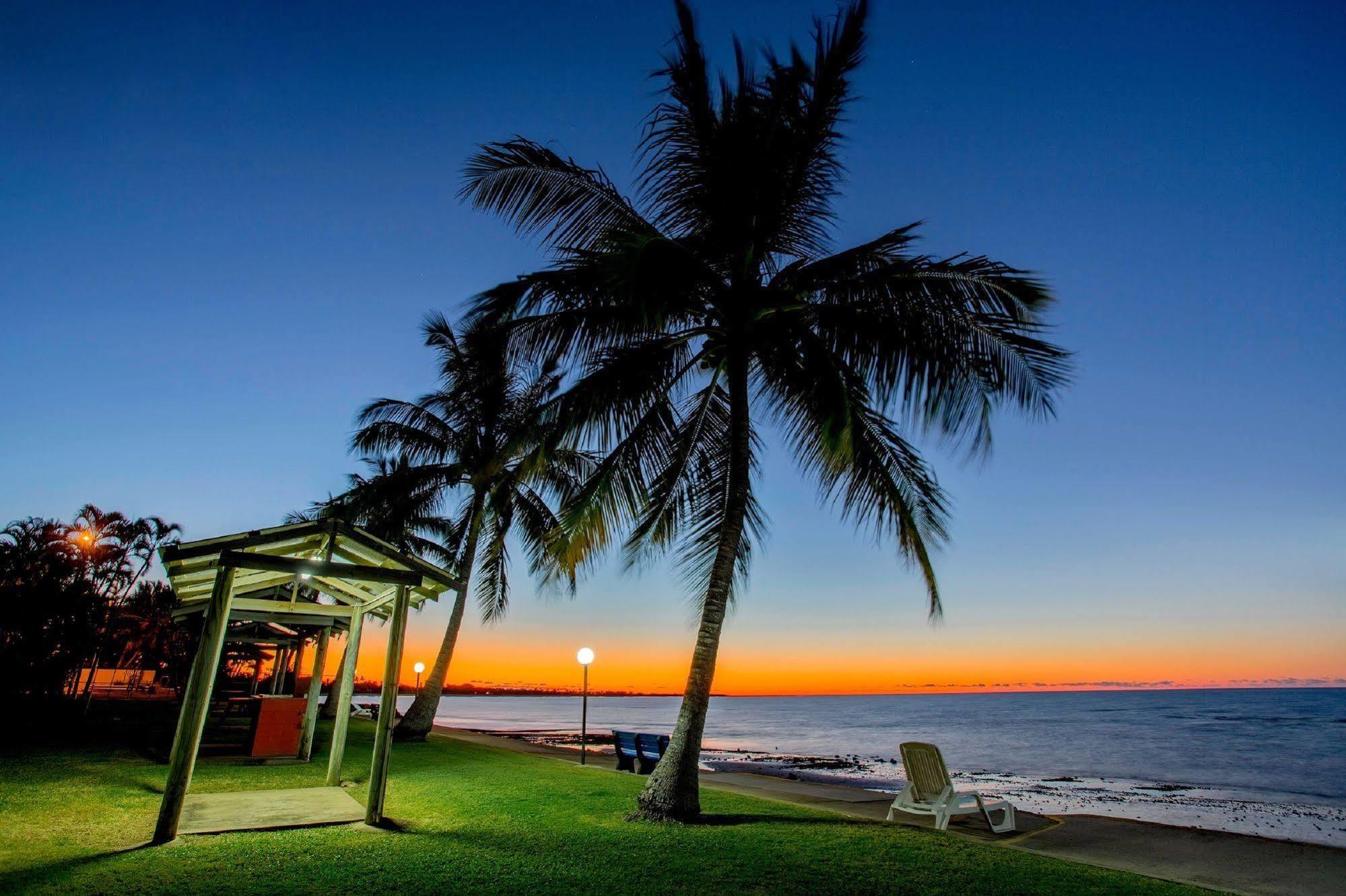 Nrma Bowen Beachfront Holiday Park Extérieur photo